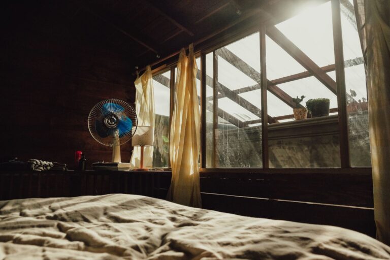 What causes hot flushes, and why they are worse at night